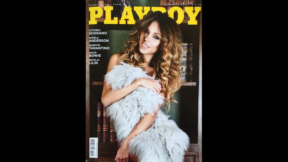 Per la prima volta sulla copertina di Playboy una trans senza veli