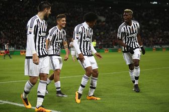 Juventus, esultanza di Pogba e Cuadrado (Afp)&nbsp;
