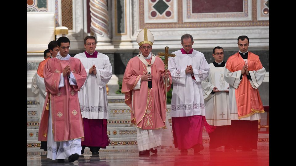 L'apertura della Porta Santa a San Giovanni in Laterano  (8 dicembre 2015) (Afp)&nbsp;