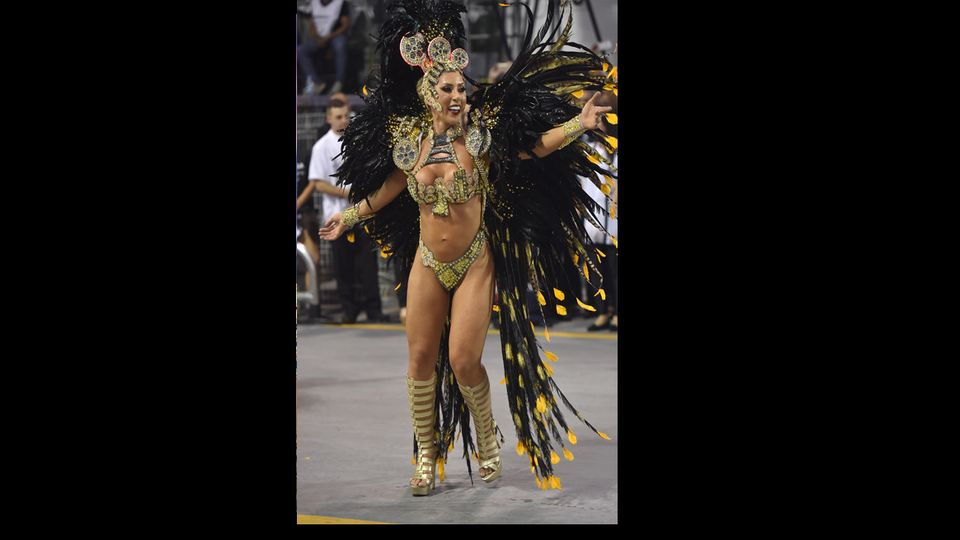 scuola di samba al carnevale di Rio (Afp)&nbsp;