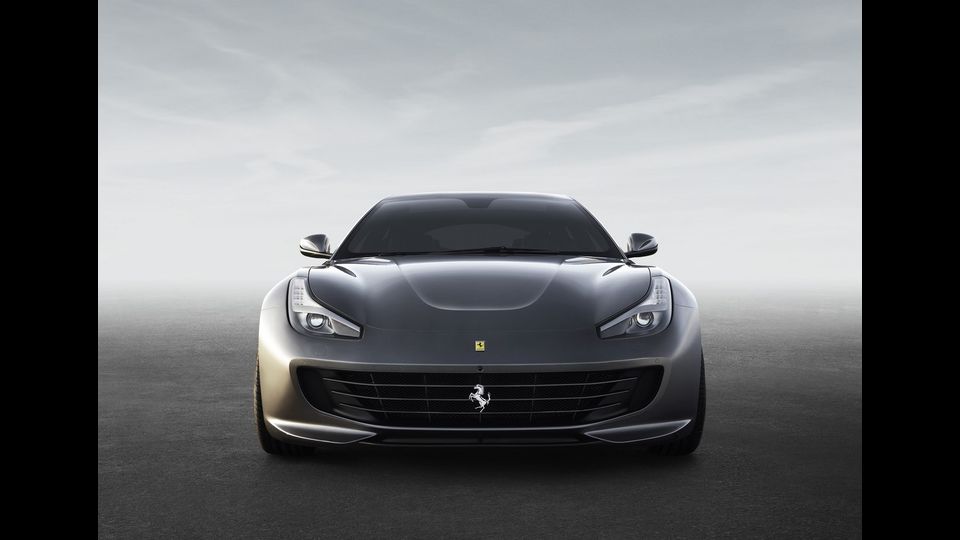 La GTC4Lusso sara' presentata in anteprima mondiale al Salone  Internazionale dell'Automobile di Ginevra a marzo&nbsp;