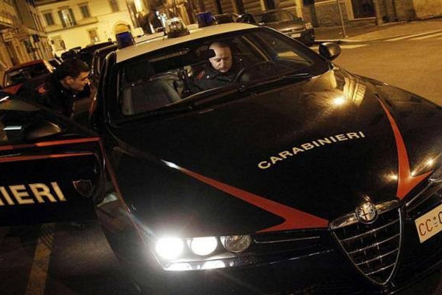 &nbsp;carabinieri auto di notte