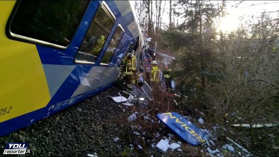 &nbsp;Baviera: lo scontro dei treni a Bad Aibling, sulla linea tra Rosenheim e Holzkirchen&nbsp;(fonte: Youreporter)