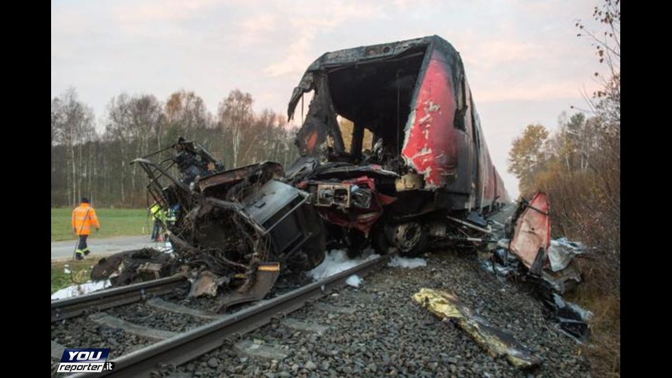 &nbsp;Baviera: lo scontro dei treni a Bad Aibling, sulla linea tra Rosenheim e Holzkirchen&nbsp;(fonte: &nbsp;Rosenheim24)&nbsp;