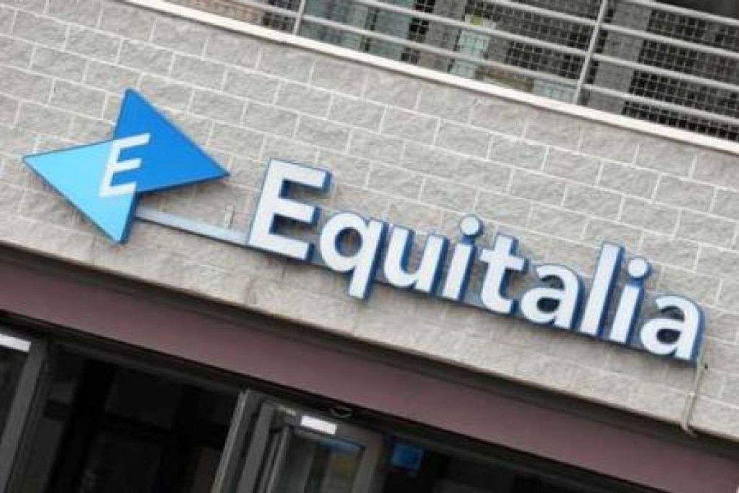 &nbsp; Equitalia