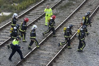 Incendio paralizza Barcellona, 72mila pendolari nel caos -&nbsp;&nbsp;Foto