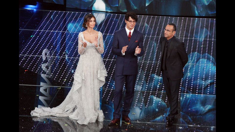 Madalina Diana Ghenea, Gabriel Garko e Carlo Conti (Ravagli)  &nbsp;