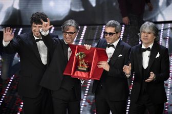 Trionfano gli Stadio con &quot;Un giorno mi dirai&quot;, 66&deg; Festival della Canzone Italiana, finale&nbsp;&nbsp;(Agf)&nbsp;