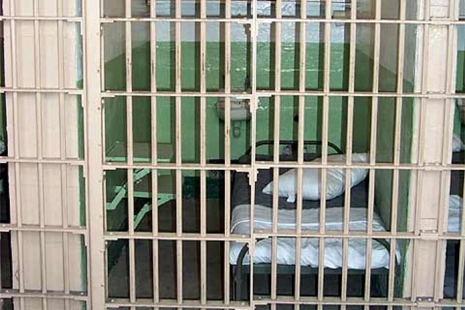 &nbsp; carcere prigione carcerati detenuti detenzione cella