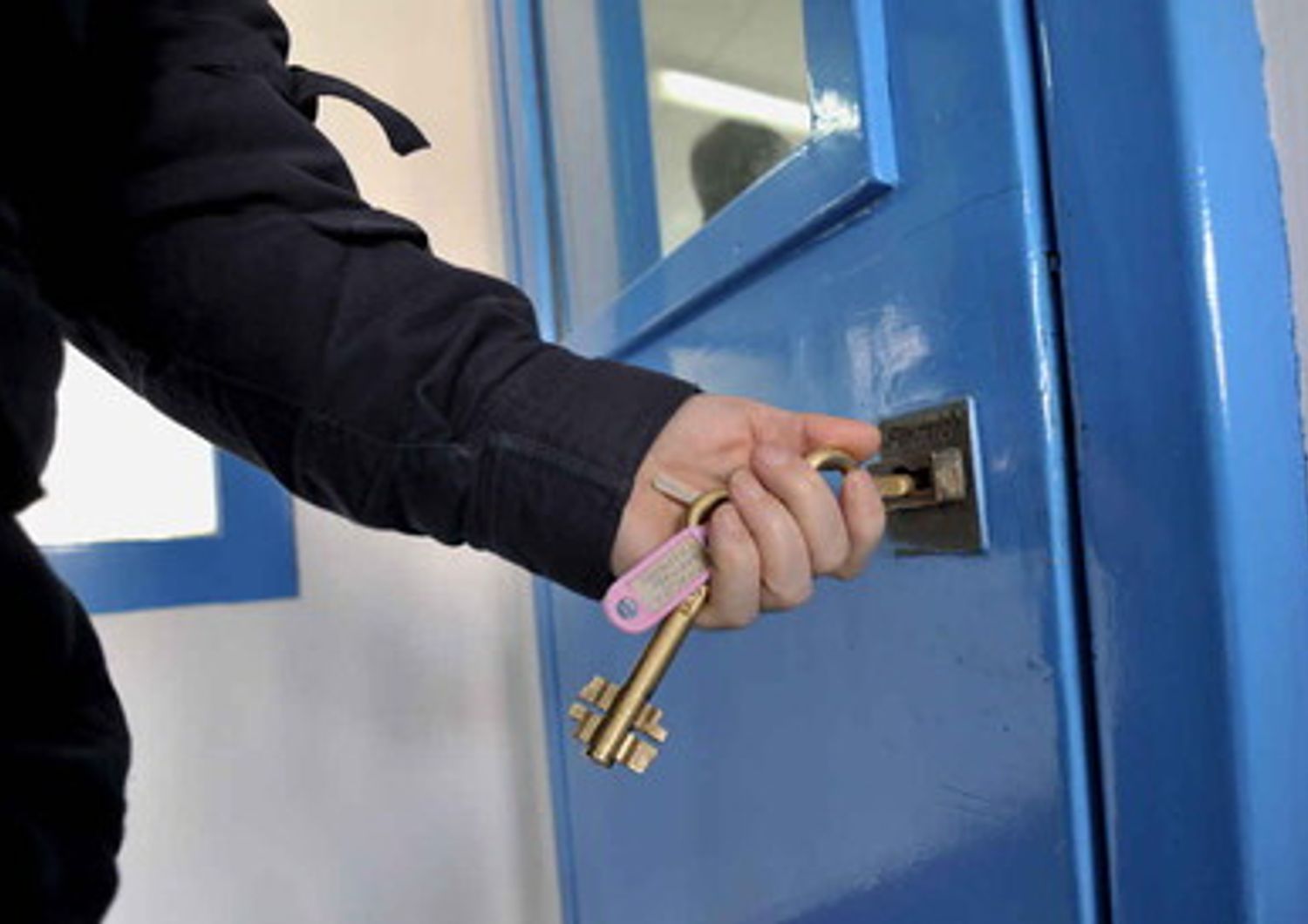 &nbsp; carcere prigione carcerati detenuti detenzione cella poliziotto guarda carceraria