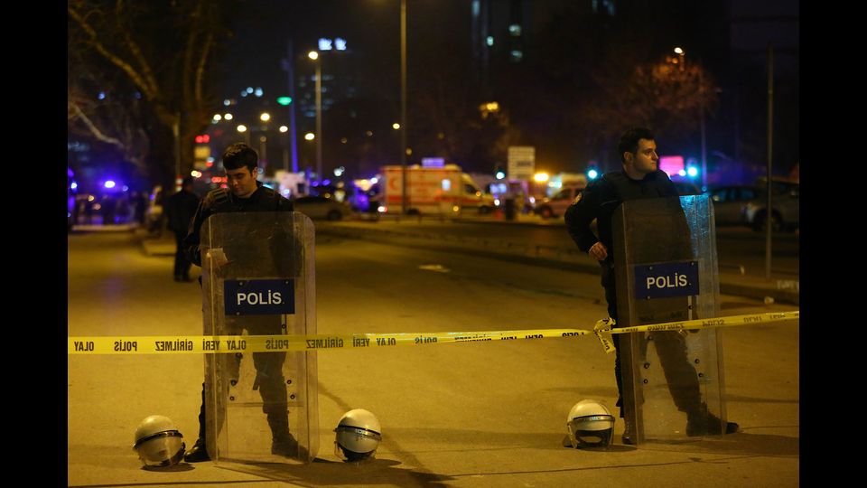 &nbsp; Autobomba ad Ankara, strage di militari&nbsp;(afp)