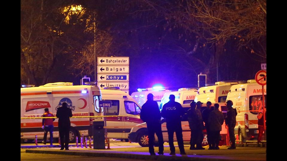 &nbsp; Autobomba ad Ankara, strage di militari&nbsp;(afp)