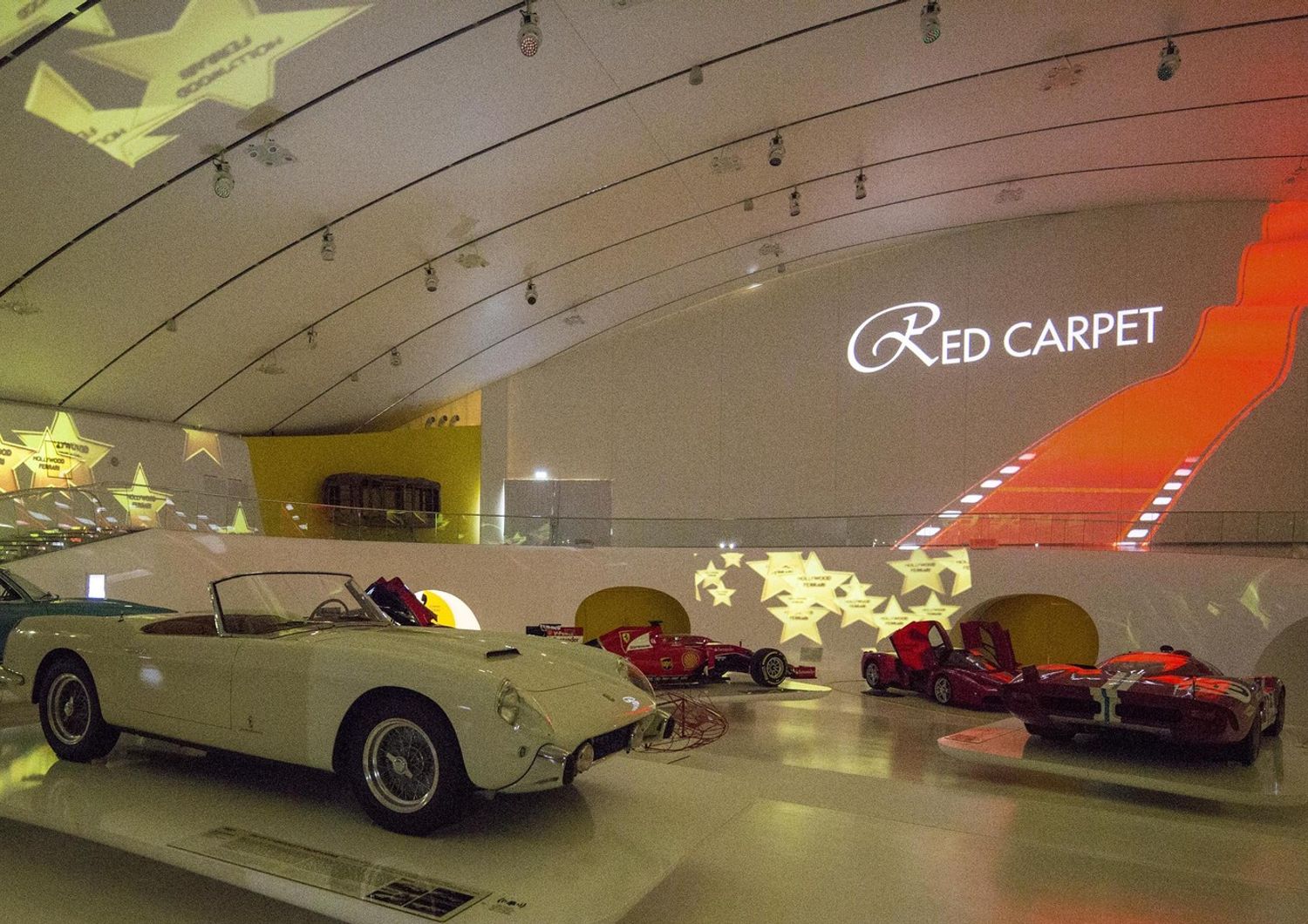 &nbsp; Museo Ferrari in ricordo Drake inaugurata mostra Red Carpet - foto da rbo agi