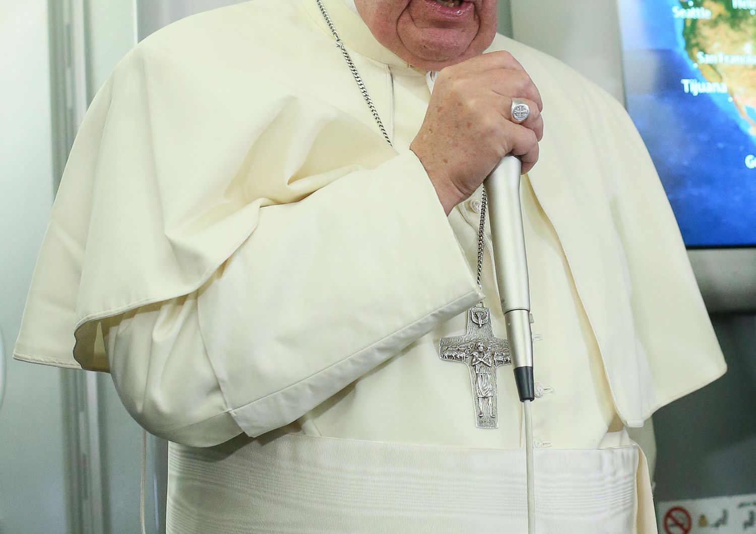 &nbsp;Papa Francesco in volo dal Messico (Afp)&nbsp;