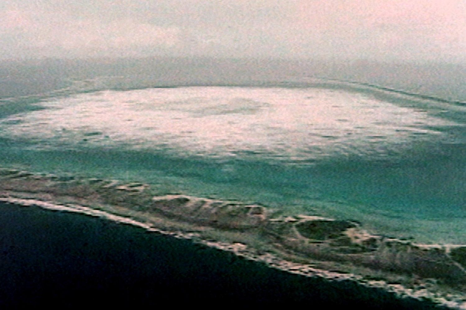 Mururoa,  prova sotterranea nucleare in atollo francese Fangataufa (Afp)&nbsp;