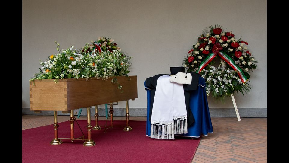 &nbsp;L'ultimo saluto laico a Umberto Eco (Afp)