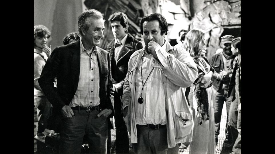 Michelangelo Antonioni e Tinto Brass sul set di 'Caligola', 1979 (&copy;Mario Turs)