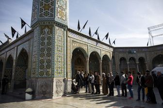 &nbsp; Urne aperte in Iran, voto cruciale per le riforme