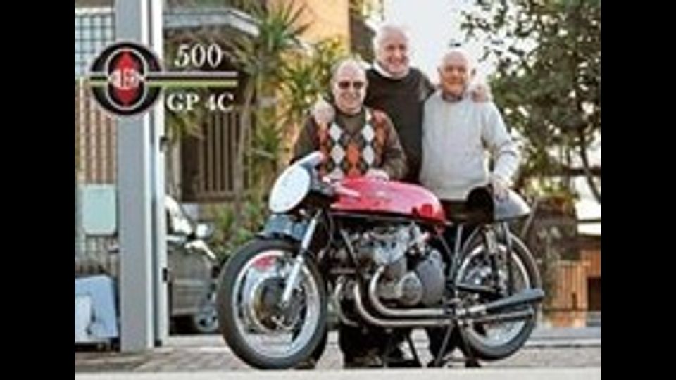 Gilera GP 500 4C 1960 - la moto originale di Remo Venturi, campione del mondo con Duke, Liberati e Masetti, ricostruito in soli due esemplari dalla squadra corse Gilera per Remo ed il museo Gilera Corse. Valore di vendita &euro;145.000
