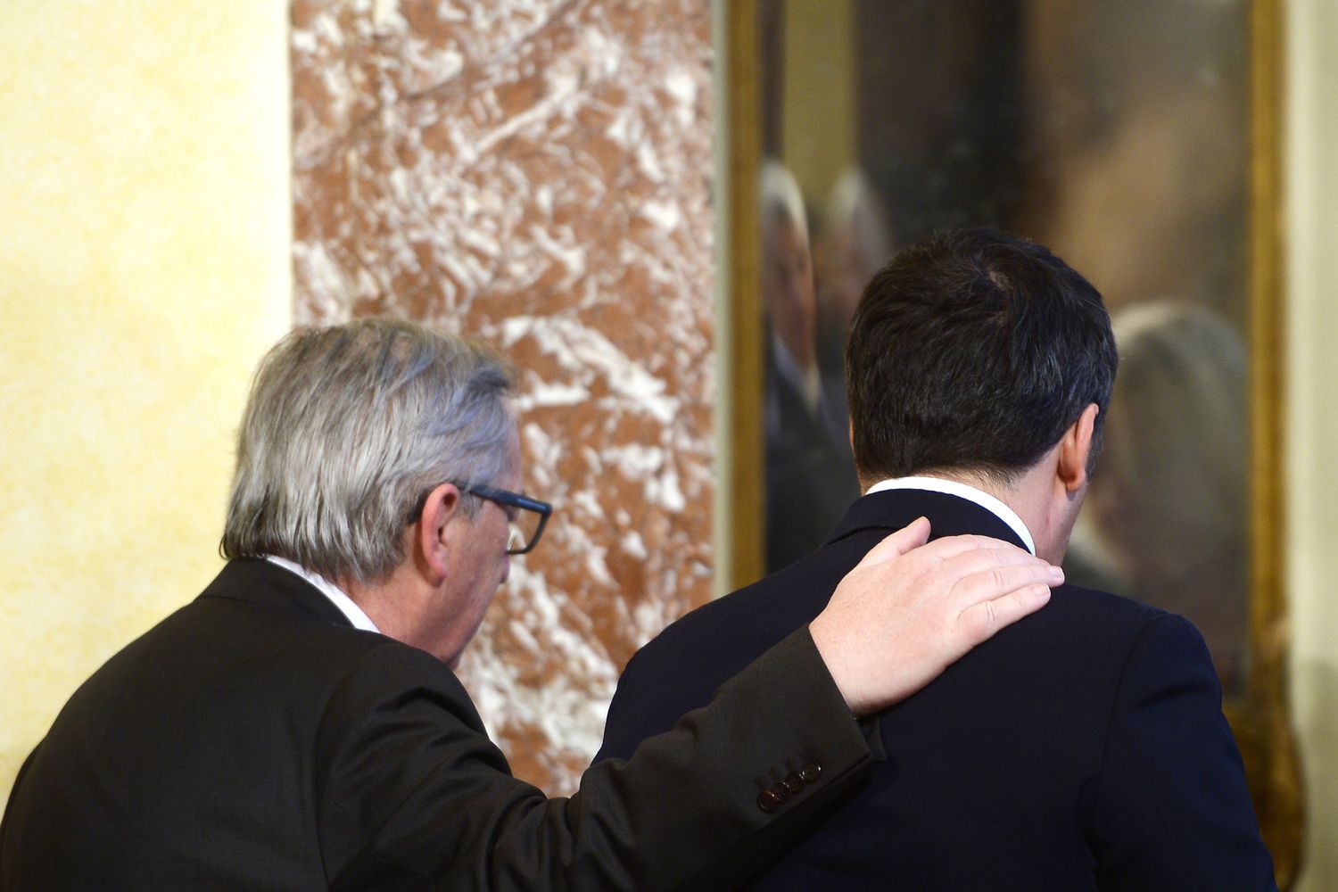Renzi - Juncker (Afp)&nbsp;