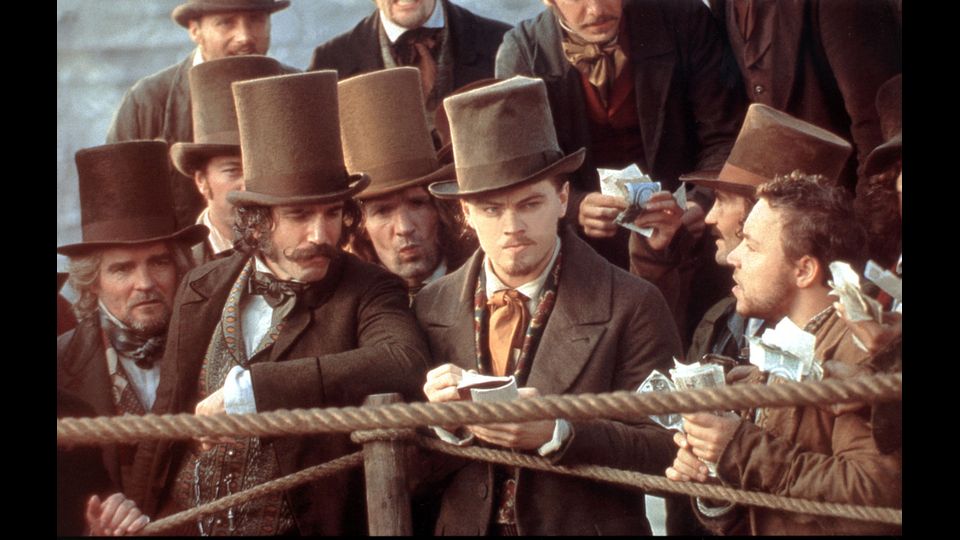 Leonardo DiCaprio e Daniel Day-Lewis in Gang of New York (2002) con regia di Martin Scorsese (Afp)&nbsp;