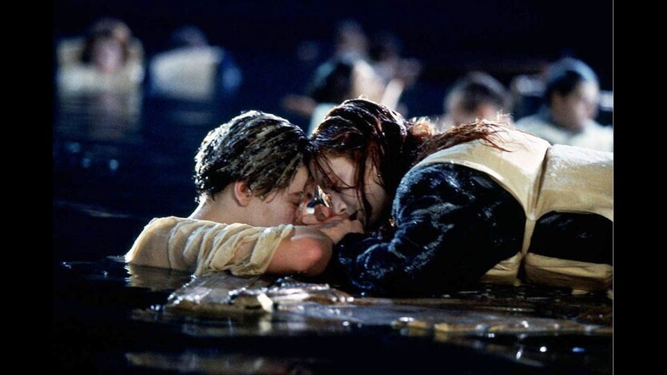 Leonardo DiCaprio e Kate Winslet in Titanic, 1997 (Afp)