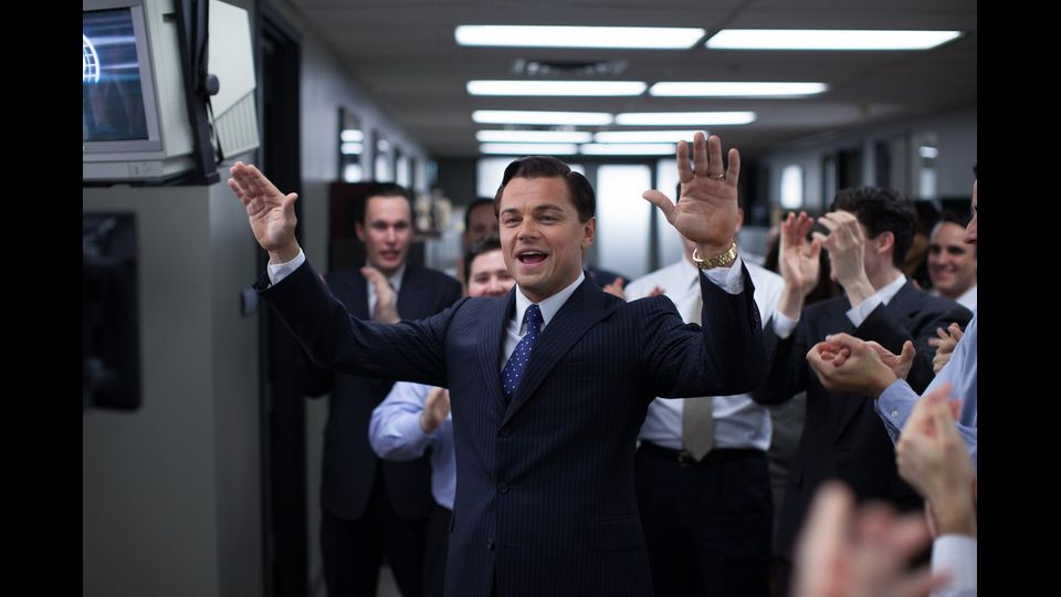 &nbsp;DiCaprio in una scena di The Wolf of Wall Street, 2013 (Afp)