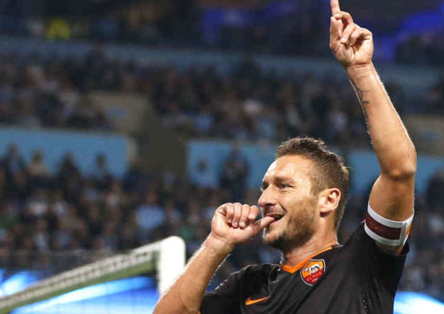 Champions: stampa Gb impazzisce per Totti, "Italian Maestro" "Legend" "Sublime"