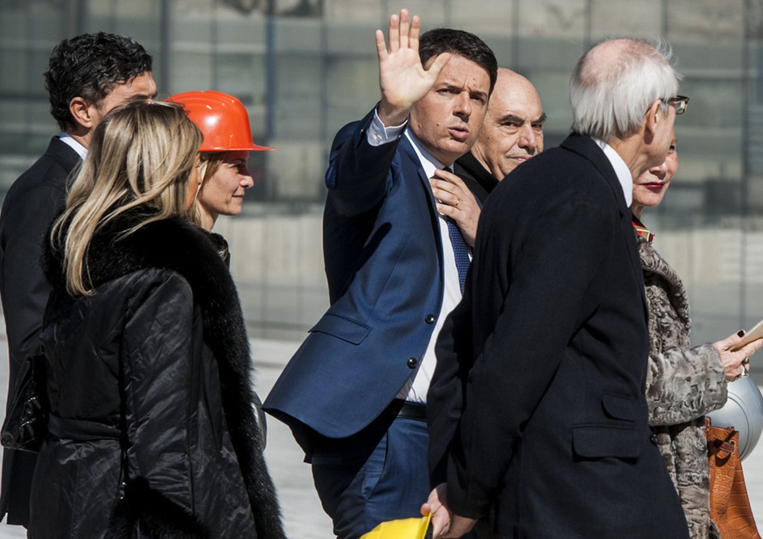 Renzi visita il centro congressi La Nuvola nel quartiere Eur (Agf)