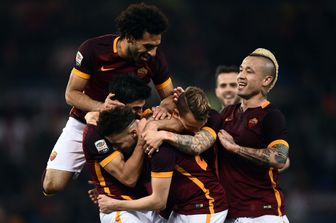 Calcio, vittoria per la Roma