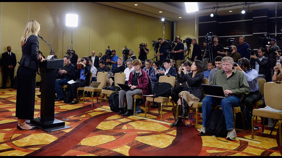 &nbsp;Maria Sharapova&nbsp;parla in una conferenza stampa nel centro di Los Angeles. La Sharapova e' risultata positiva per una sostanza vietata durante l'Australian Open. Il prodotto in esame usato dalla tennista russa e' il Meldonium, vietato da gennaio.&nbsp;California, 7 marzo 2016 (Afp)&nbsp;