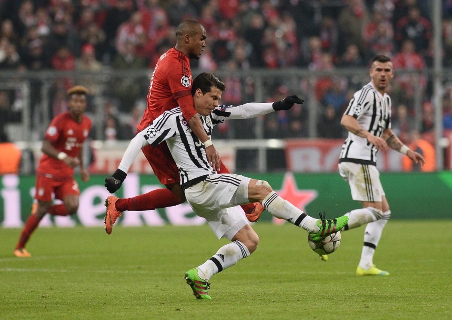 Juve, dopo la beffa col Bayern gli sfott&ograve; del web -&nbsp;Foto