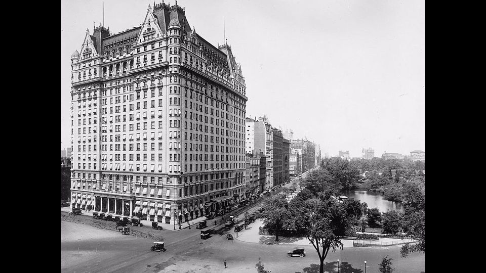 Il Plaza Hotel nel giorno della sua inaugurazione&nbsp;