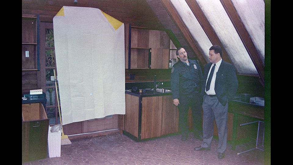 I primi investigatori arrivati sul luogo della tragedia