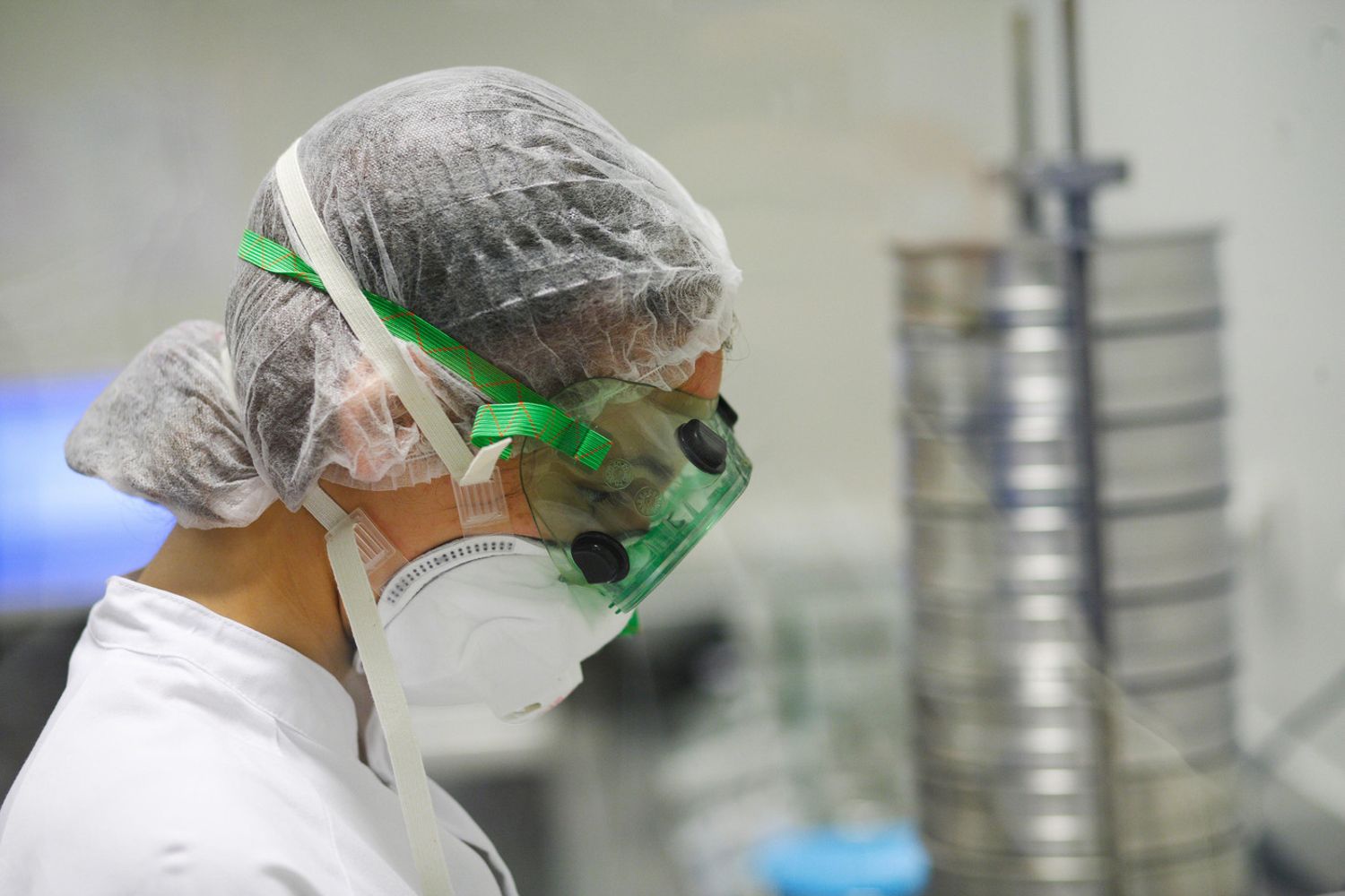 ricerca scientifica ricercatore ricercatrice laboratorio analisi (Agf)&nbsp;