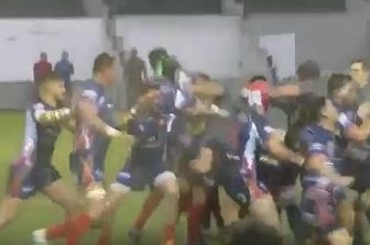 rugby botte tra marina militare inglese e francese&nbsp;
