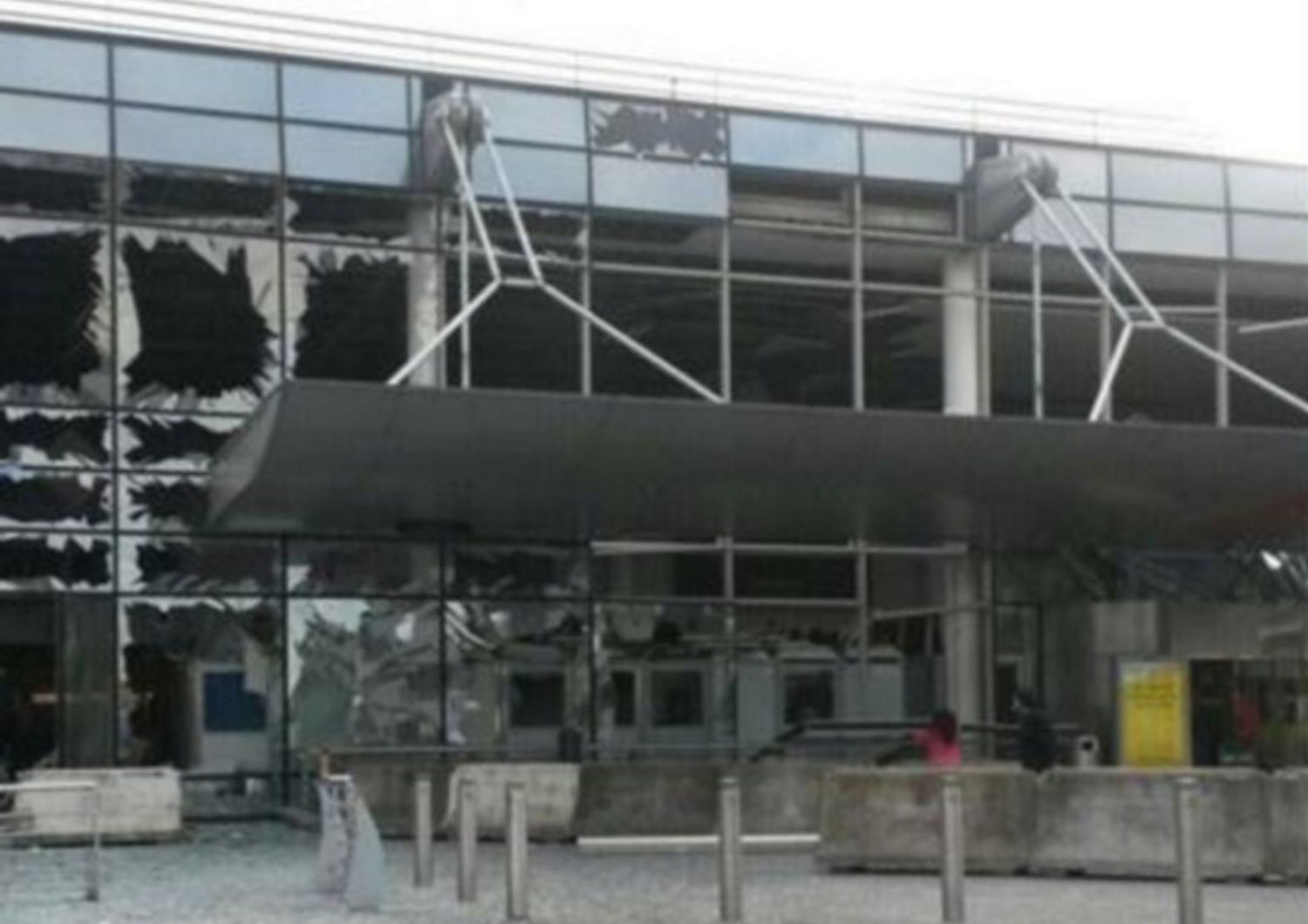 Aeroporto di Bruxelles dopo l'attentato - youreporter
