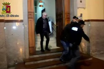 &nbsp;Salerno arresto algerino complice terroristi stragi Parigi e Bruxelles