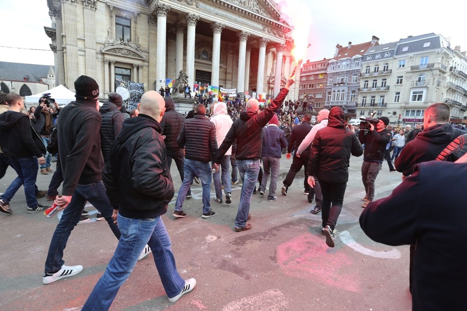 &nbsp;Bruxelles cerimonia commemorazione vittime strage scontri polizia-neonazi hoolingans - afp