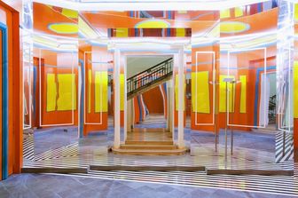 &nbsp;Museo Madre Daniel Buren