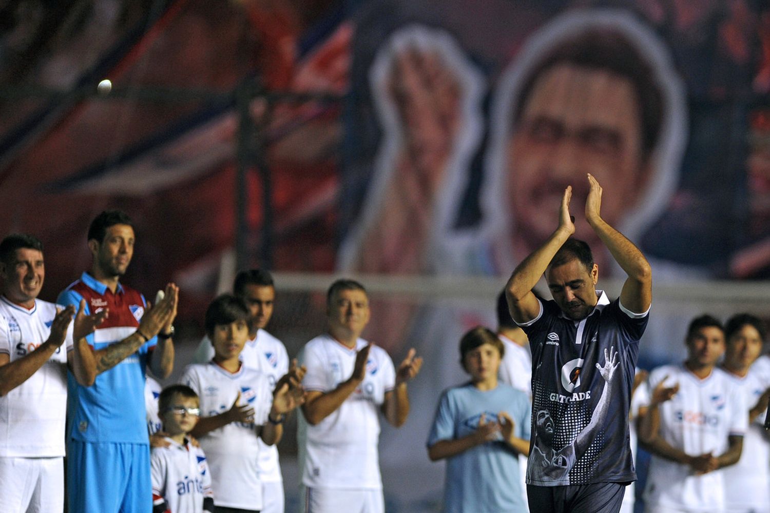 &nbsp;Il saluto del Chino con i vecchi compagni