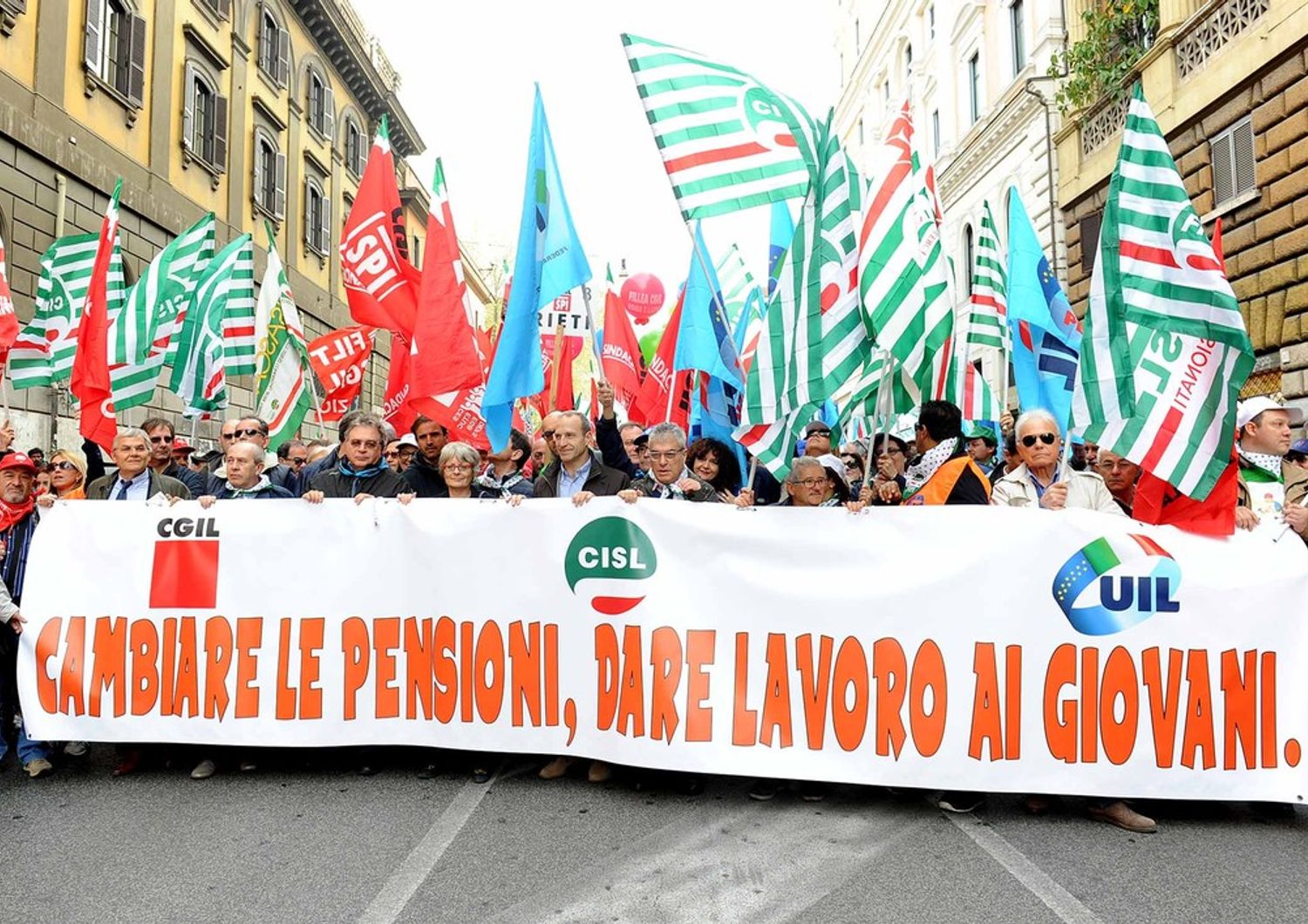 &nbsp; Sindacati, pensionati, in piazza contro la legge Fornero