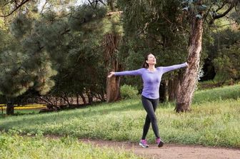 Camminare parco jogging (Agf)