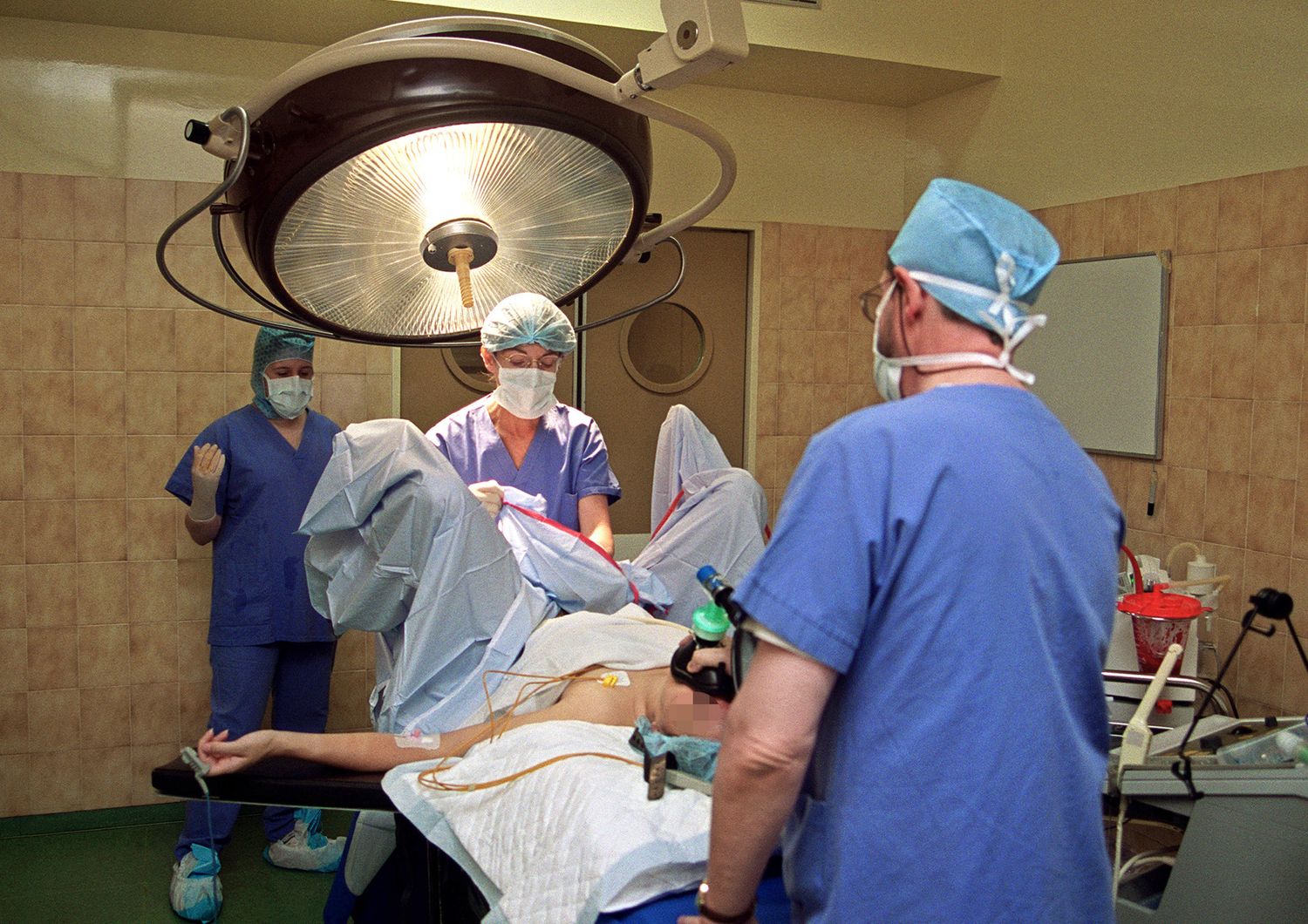 &nbsp;Sala operatoria aborto medici chirurgo ginegologo ostretico interruzione volontaria di gravidanza - afp