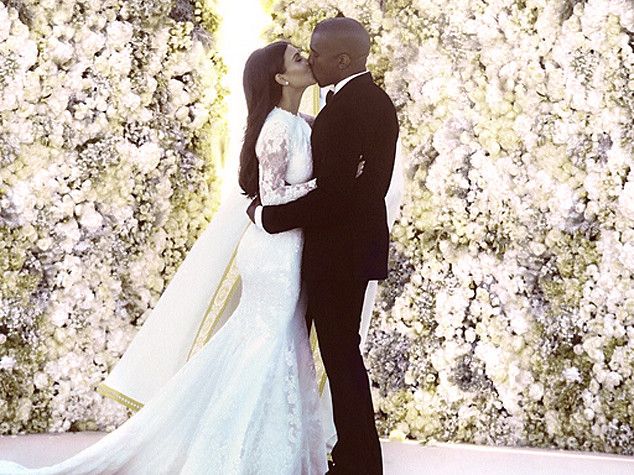 Kenye West Kim Kardashan&nbsp;(twitter)