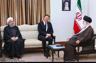 Renzi con Khamenei, guida spirituale della Repubblica iraniana e Rohani, presidente iraniano (irna)&nbsp;