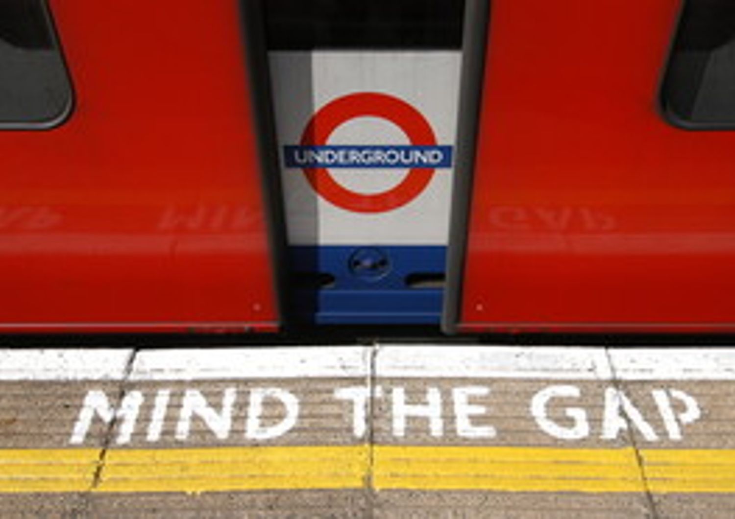 &nbsp;Metropolitana Londra mind the gap