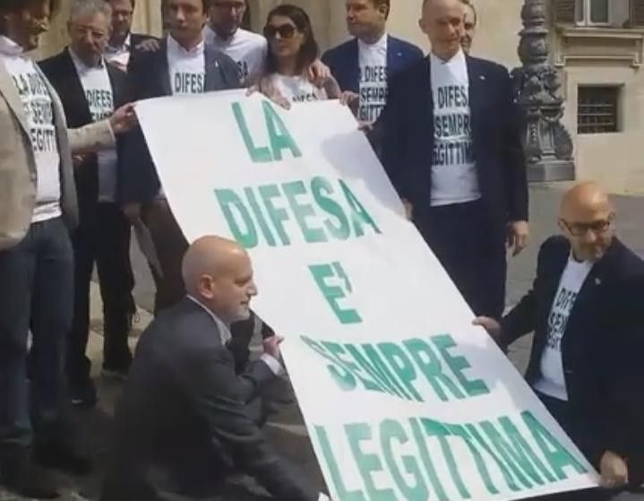 &nbsp;Legittima difesa Lega Nord