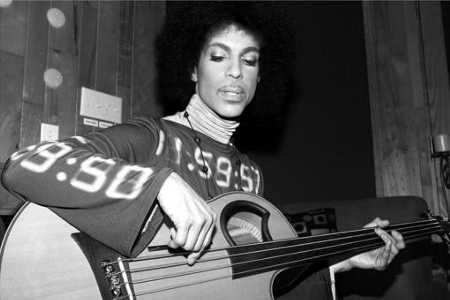 &nbsp; Addio alla popstar Prince, il genio di Minneapolis&nbsp;(foto Instagram e Facebook)