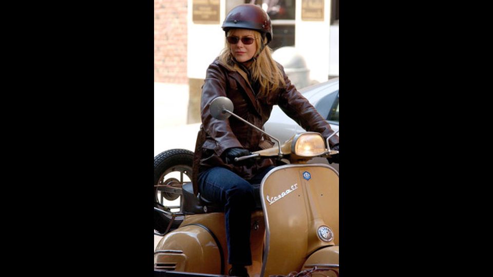 Nicole Kidman in Vespa nel film 'The interpreter' (2005)